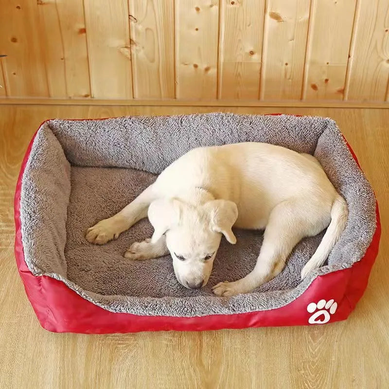 Caseta cuadrada para mascotas